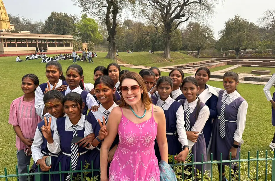 Luxury festival experience in India featuring Diwali lights, Holi colors, royal palace celebrations, traditional performances, and vibrant cultural heritage.