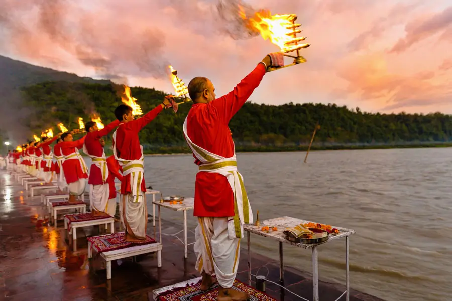 Spiritual Tours India | Temples Yoga Ganga Darshan
